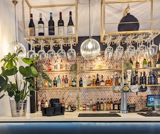 Vardons Restaurant at Shaw Hill Hotel