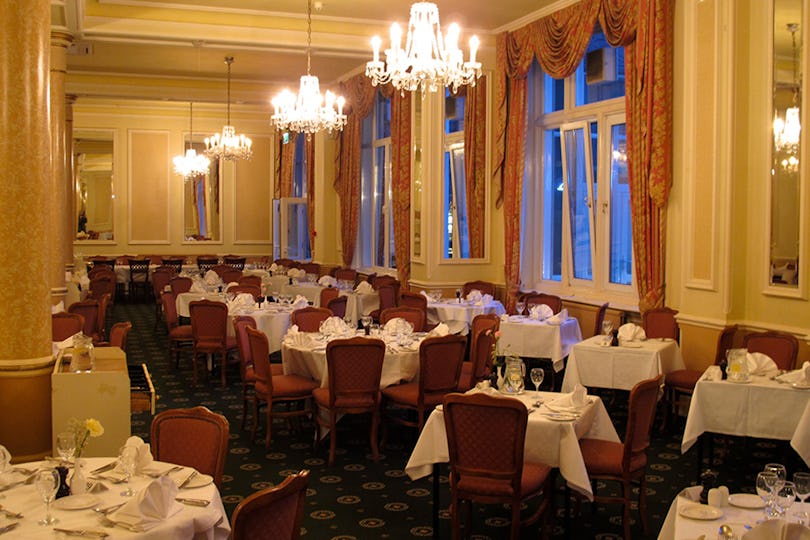 Crystal Restaurant At Hydro Hotel