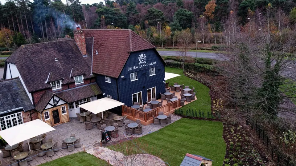 De Havilland Arms