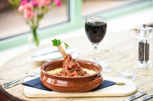 The Lawns Restaurant and Wine Bar