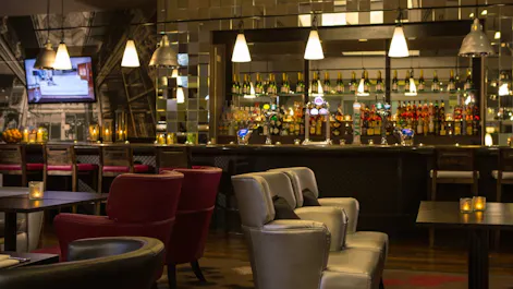Cast Iron Bar & Grill at Renaissance Manchester City Centre Hotel