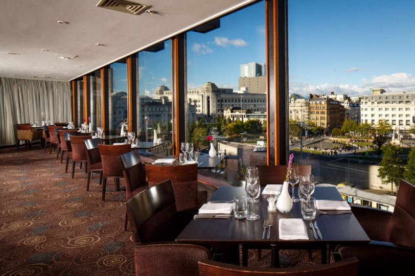 Level 3 Lounge and Restaurant at Mercure