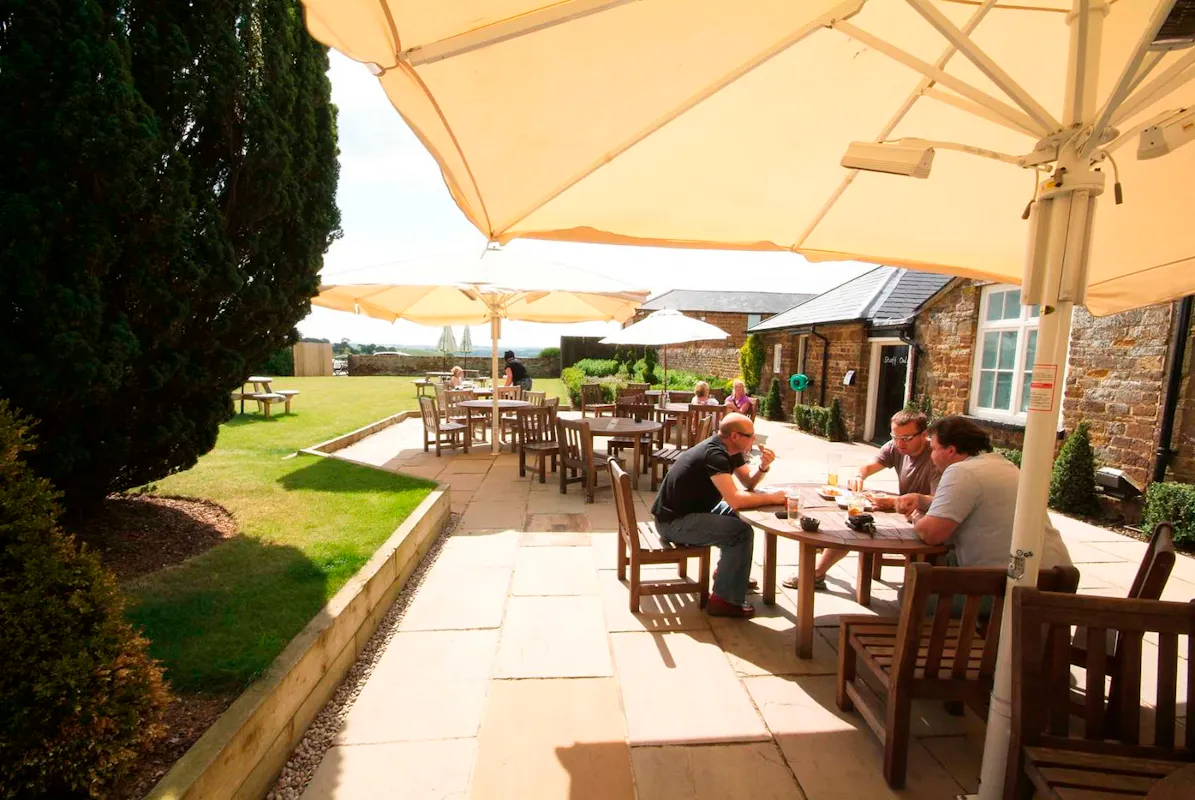 The Swan at Lamport