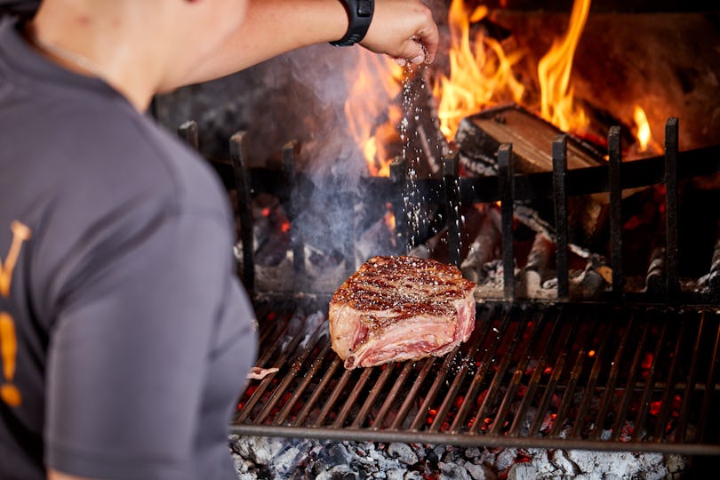 FYR Grill at North Lakes Hotel and Spa
