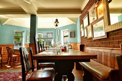 The Yachtsman Pub