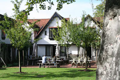 The Olde Bell
