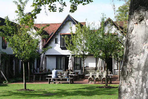 The Olde Bell