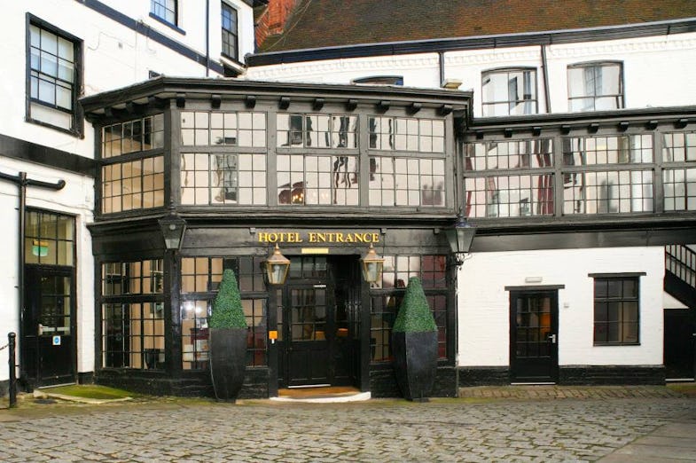 Dickens Bar and Brasserie