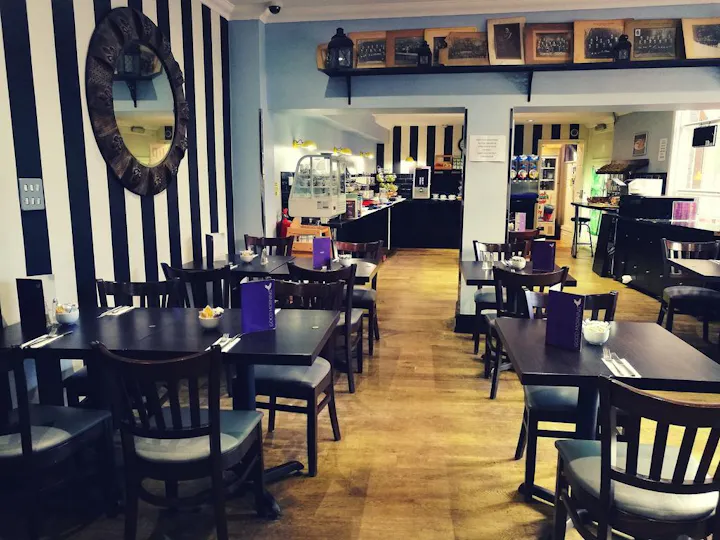 Dickens Bar and Brasserie