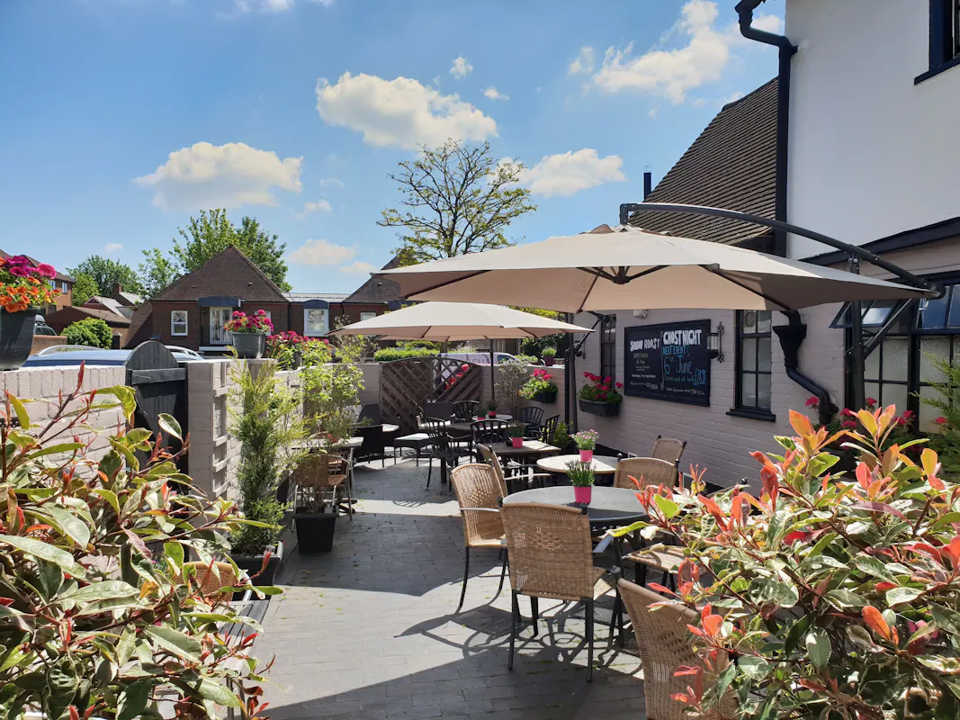 Tudors at the White Hart Hotel
