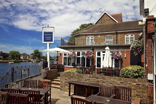 Riverside Restaurant and Bar
