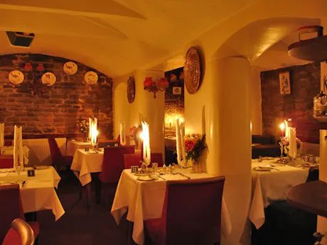 Restaurant at Candlesticks Hotel
