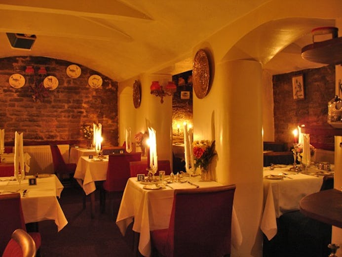 Restaurant at Candlesticks Hotel