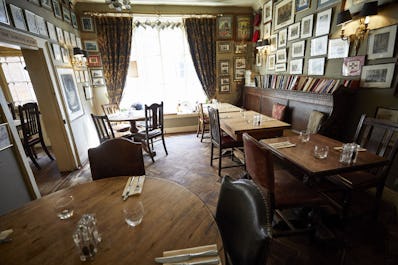 Wykeham Arms