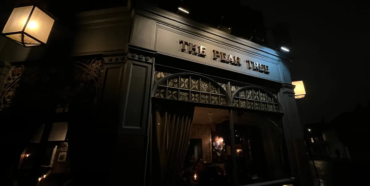 The Pear Tree Inn & Country Hotel