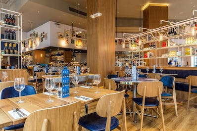 Restaurant Fratelli at London Marriott Hotel Maida Vale