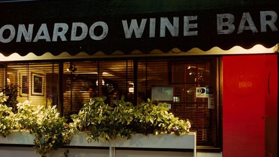 Leonardo restaurant and wine bar