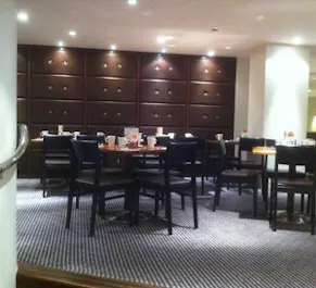 Junction Bar & Restaurant