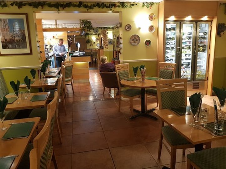 Mamma Mia Restaurant