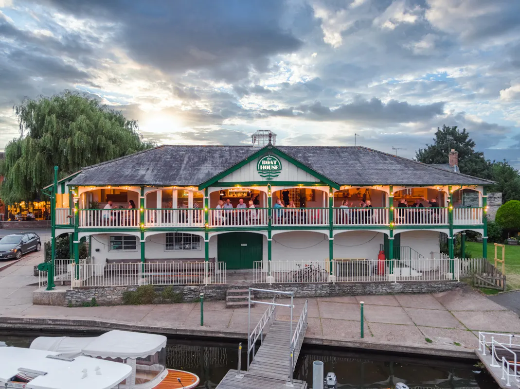 Thai Boathouse