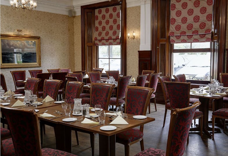 The Manor Restaurant - Chilworth Manor