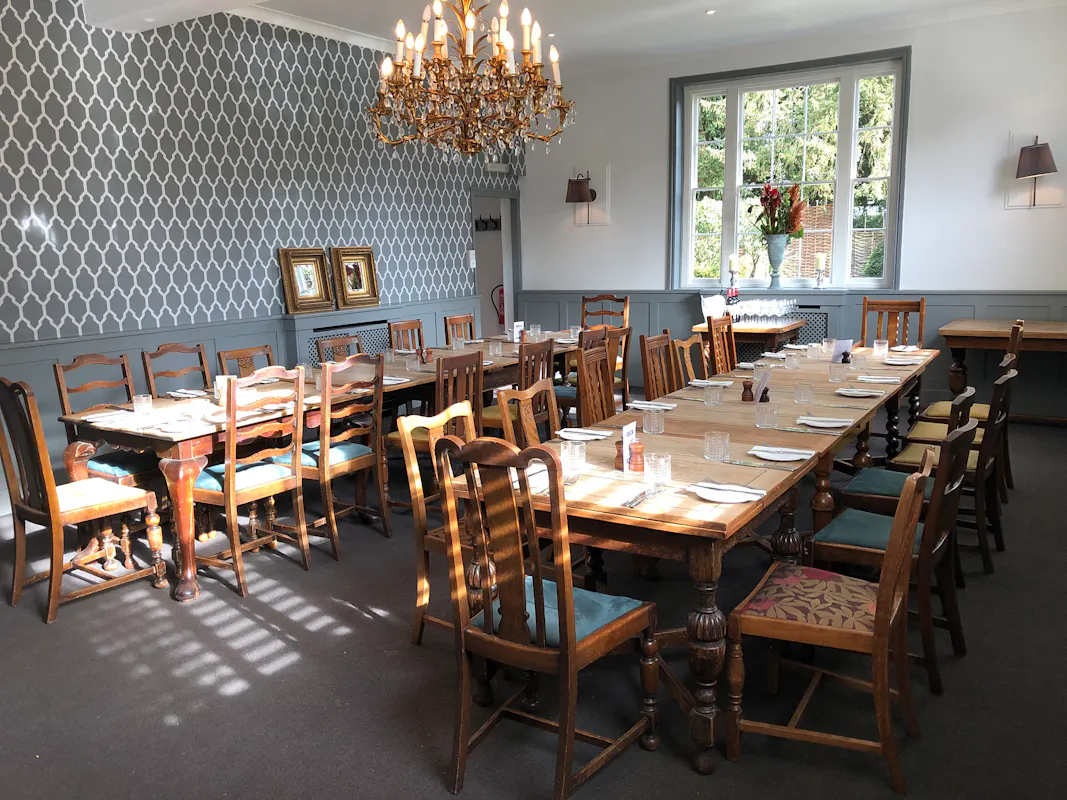 The Fox and Hounds – Hunsdon