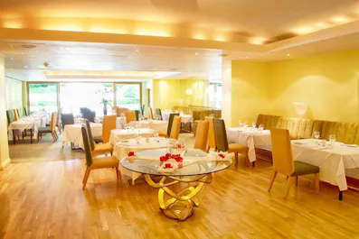 The Watermark Restaurant at Regency Park