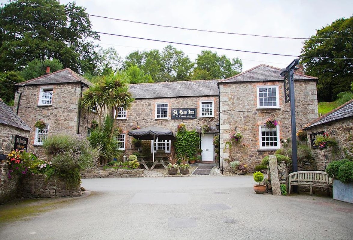 St. Kew Inn