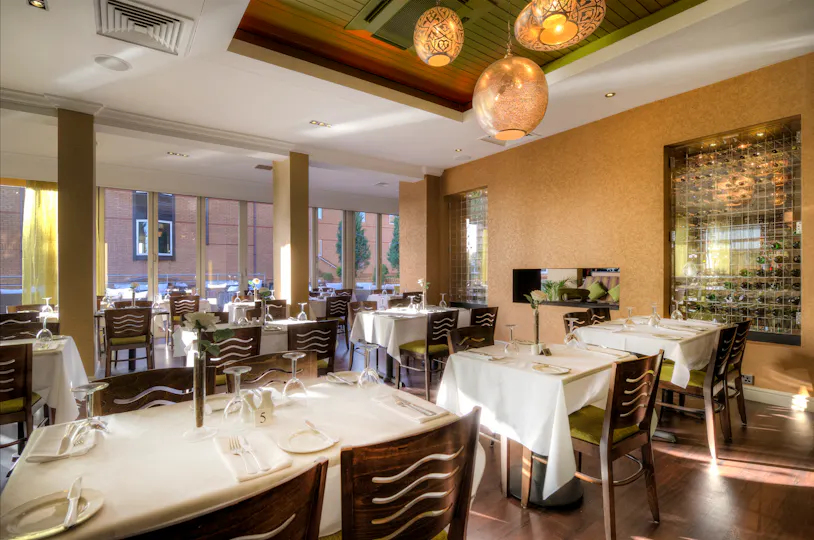 Moltens Restaurant at Mercure Milton Keynes Abbey Hill