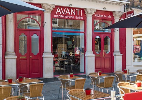 Avanti Bistro Bar Café