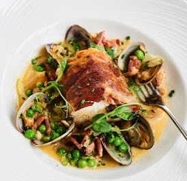 Upper Deck Restaurant at Christchurch Harbour Hotel