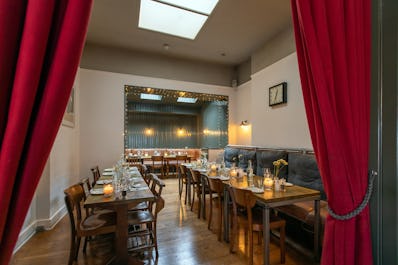 Lots Road Pub