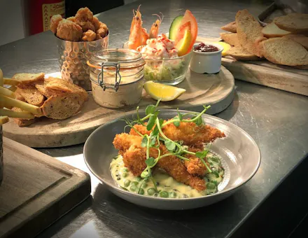 Hoddington Arms
