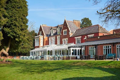 Omnia Restaurant