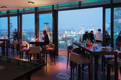 SkyLounge at DoubleTree by Hilton Tower of London