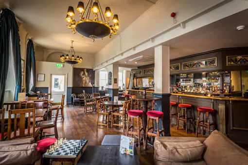 The Duchy Arms
