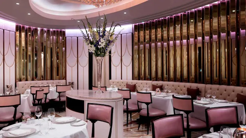 The Oval Restaurant at The Wellesley London