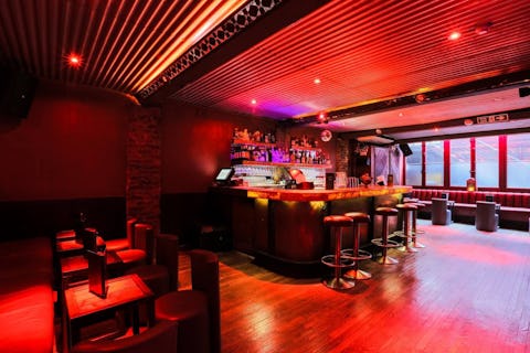 Joe’s Bar