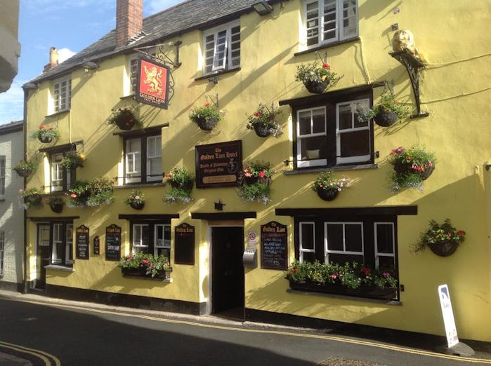 The Golden Lion - Padstow