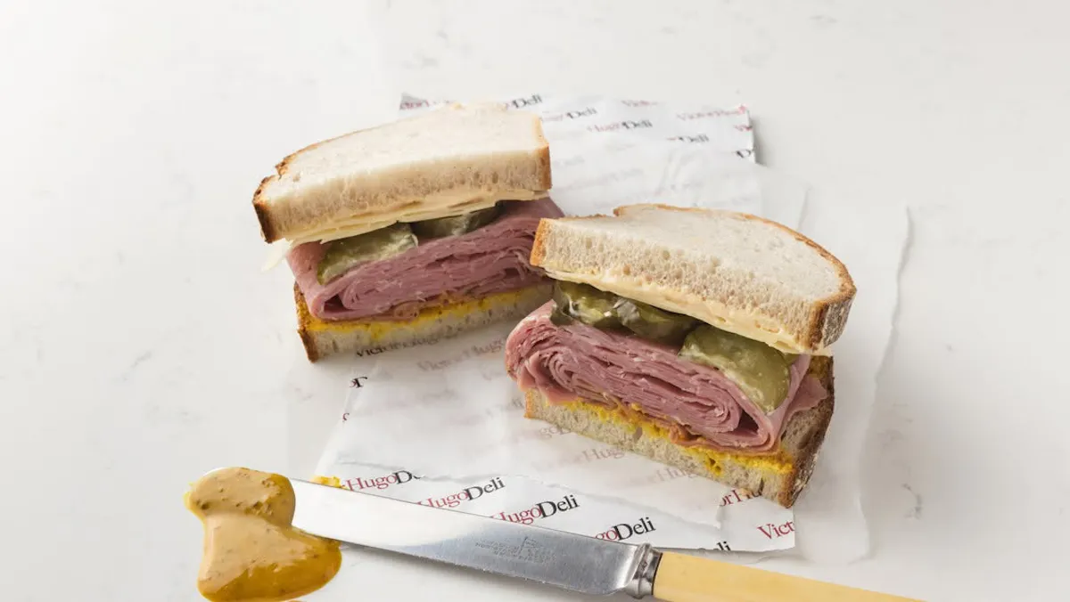 Victor Hugo Deli