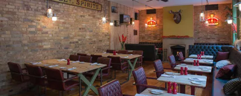The Crown - Stamford