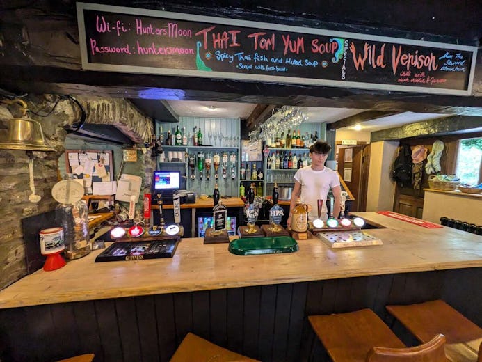 Hunters Moon Inn