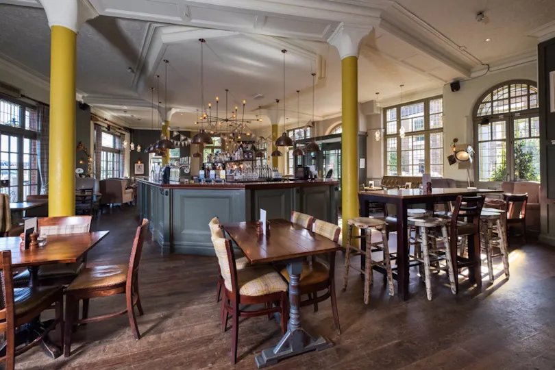 White Hart Barnes