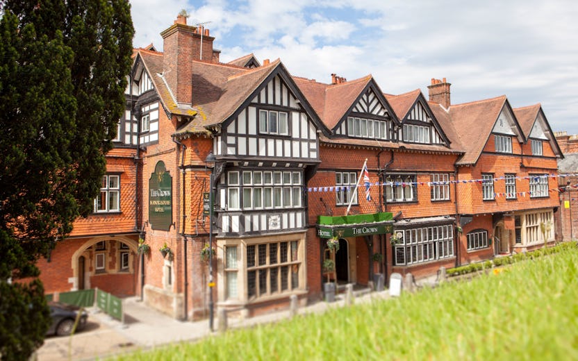 Bar & Grill at The Crown Manor House Hotel