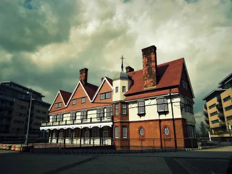The Reach Bar and Kitchen