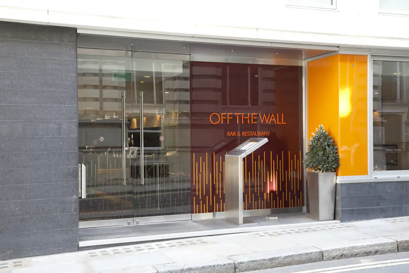 Off The Wall Bar at the Apex London Wall Hotel