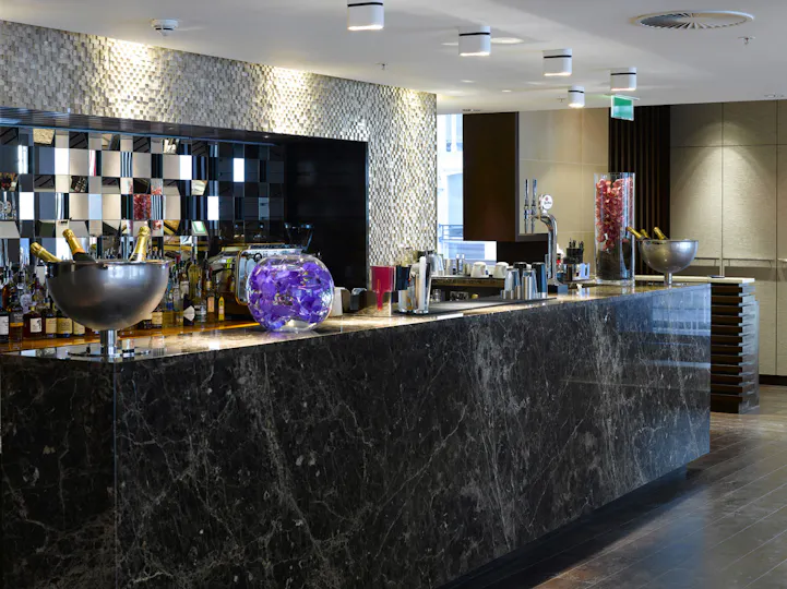Off The Wall Bar at the Apex London Wall Hotel