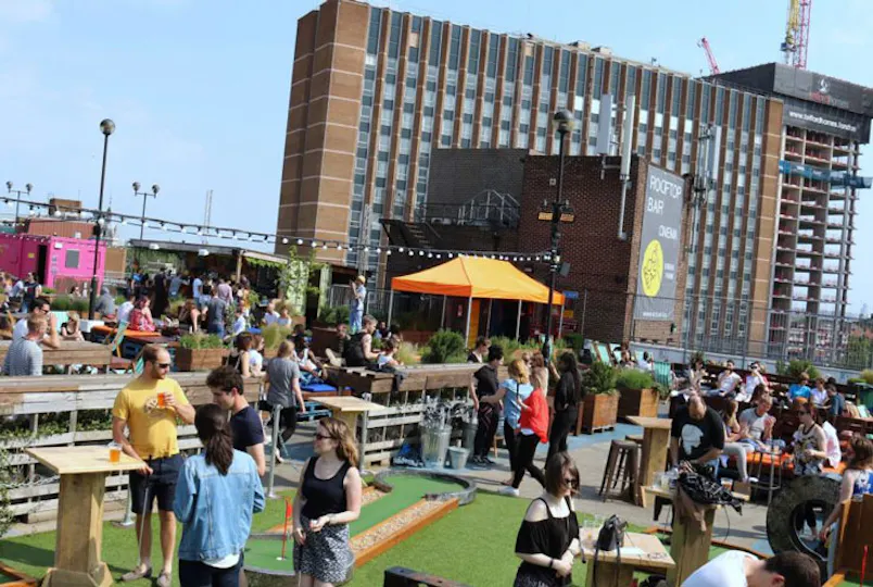 The Pearl at Roof East
