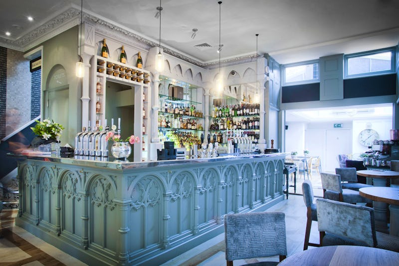 Hollywood Arms, London Restaurant Review, Menu, Opening Times