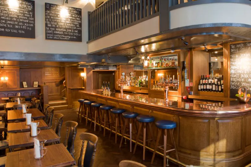 The White Swan Pub & Dining Room